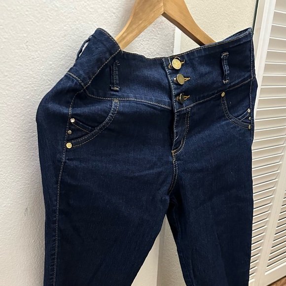 Colombian jeans. - Picture 2 of 4